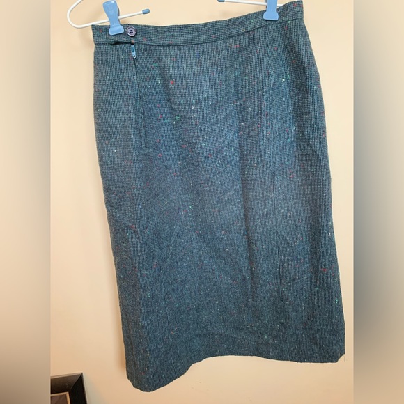 Vintage Breckenridge Wool Tweed Midi Skirt, vintage size 10, fits like modern 6. - Picture 7 of 10